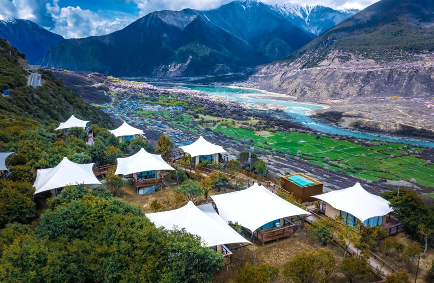 依托桃花資源，打造文旅產(chǎn)業(yè)。 張靜攝