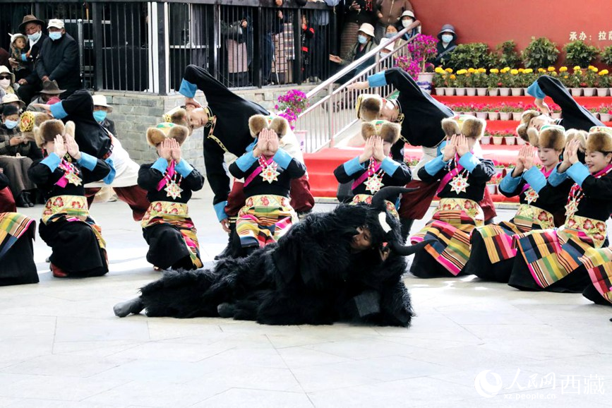 舞蹈《熱巴多吉》。人民網(wǎng) 次仁羅布攝