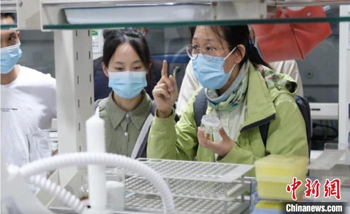 圖為西藏自治區(qū)市場監(jiān)督管理局舉辦2023年助力全區(qū)肉制品生產(chǎn)企業(yè)質(zhì)量提升專題培訓(xùn)班現(xiàn)場?！∥鞑刈灾螀^(qū)市場監(jiān)督管理局供圖