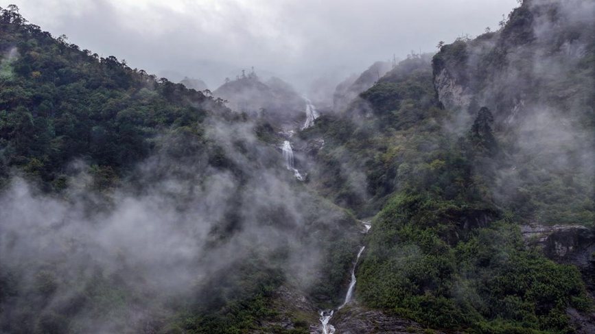 秋日里的墨脫云海。張澤坤攝