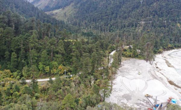 幾代建設(shè)者，歷經(jīng)半個(gè)多世紀(jì)完成！這是一條怎樣的公路？