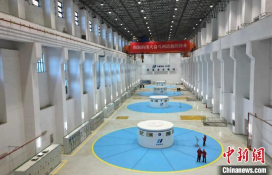 圖為水電站內(nèi)部?！⊥趵凇z