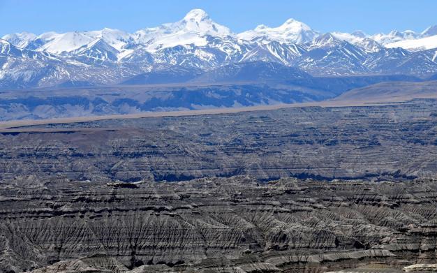 4月5日，西藏阿里札達(dá)土林?！±盍?攝