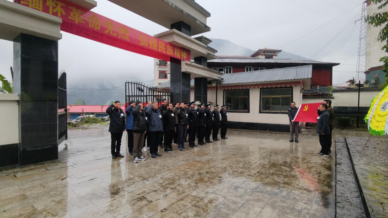 學黨史祭英烈強動力，扎實走好援藏路