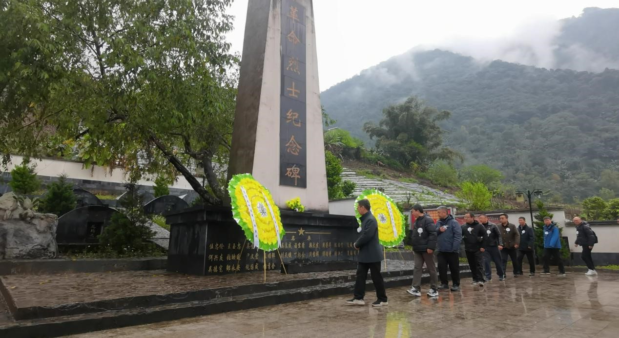 學黨史祭英烈強動力，扎實走好援藏路